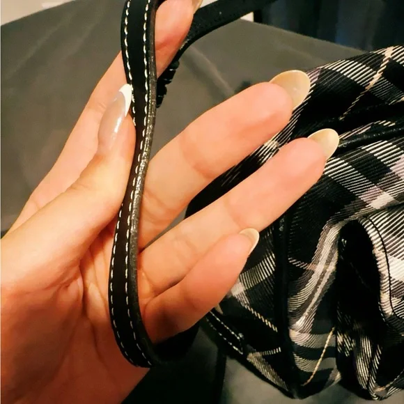 Burberry Vintage Plaid Zip Pouch Crossbody Bag - Black & Mauve - Picture 3 of 4